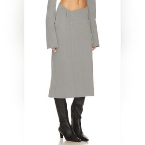 B10. NWT AAIZEL DIPPED LOW WAISTED PENCIL SKIRT SIZE AUS 8 / US XS